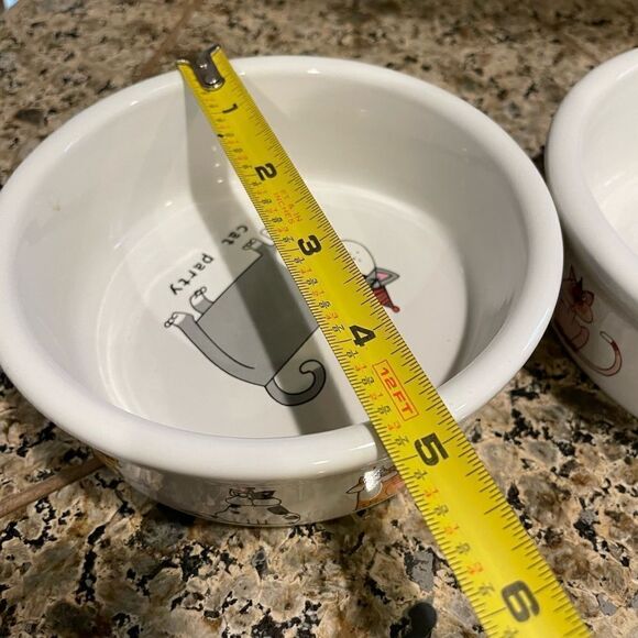 Ursula Dodge PARTY CAT Cat Bowls set of 2 - Picture 3 of 13